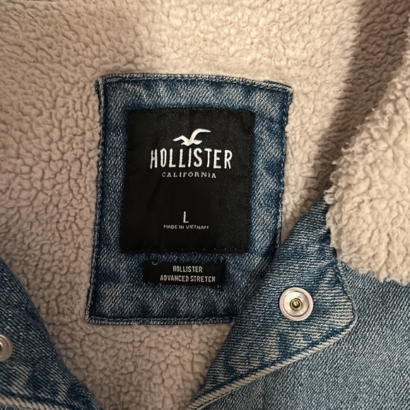 Hollister Sherpa Denim Jacket - Picture 2 of 4